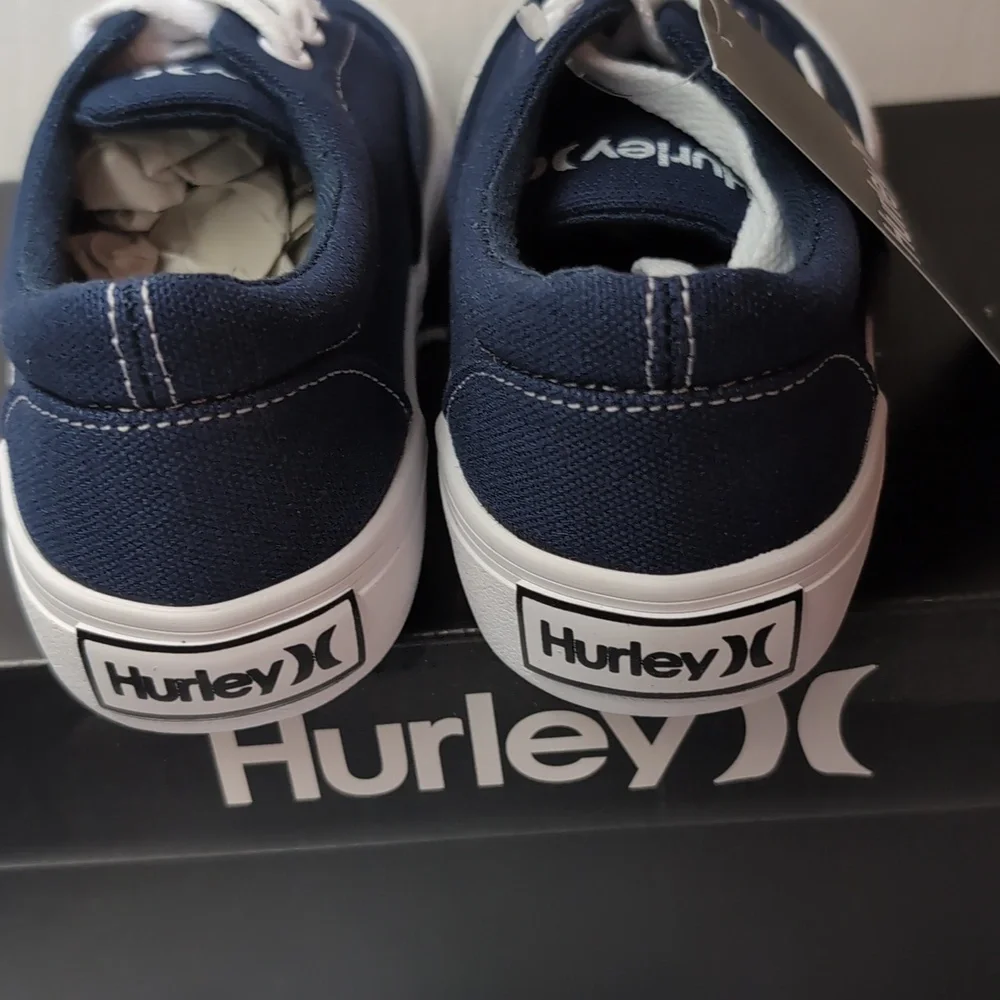 Hurley Boys Canvas Low Top Sneakers. Navy Blue. Size 12. New In Box